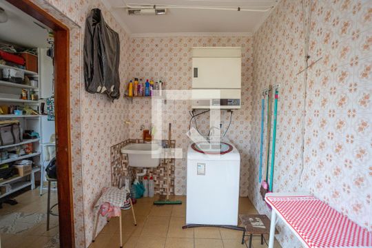 Área de serviço de casa à venda com 3 quartos, 133m² em Taboão, São Bernardo do Campo