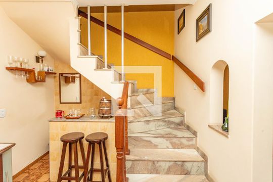 Hall de entrada de casa à venda com 3 quartos, 133m² em Taboão, São Bernardo do Campo