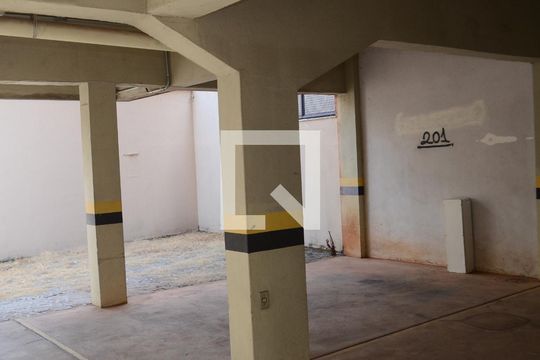 Garagem de apartamento à venda com 2 quartos, 60m² em Sagrada Família, Belo Horizonte