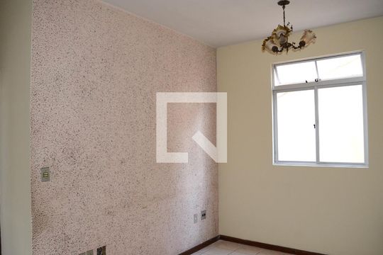 Sala de apartamento à venda com 2 quartos, 60m² em Sagrada Família, Belo Horizonte