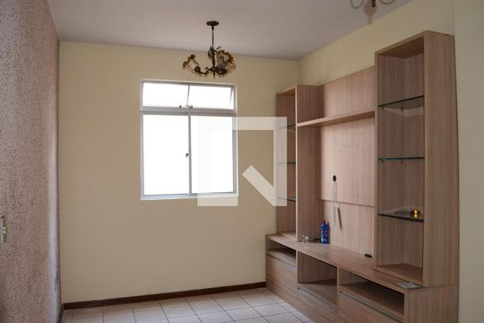 Sala de apartamento à venda com 2 quartos, 60m² em Sagrada Família, Belo Horizonte