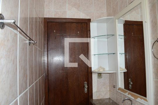 Detalhe do banheiro de apartamento à venda com 2 quartos, 60m² em Sagrada Família, Belo Horizonte