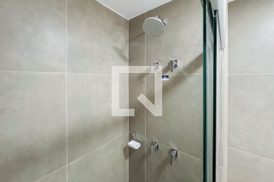 Banheiro de kitnet/studio à venda com 1 quarto, 25m² em Vila Mariana, São Paulo
