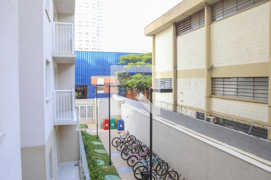 Vista da Sacada de apartamento para alugar com 1 quarto, 27m² em Parque Industrial Tomas Edson, São Paulo