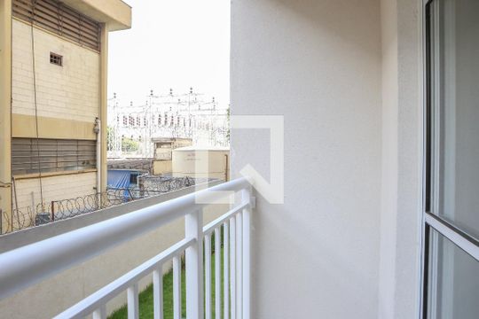 Sacada de apartamento para alugar com 1 quarto, 27m² em Parque Industrial Tomas Edson, São Paulo