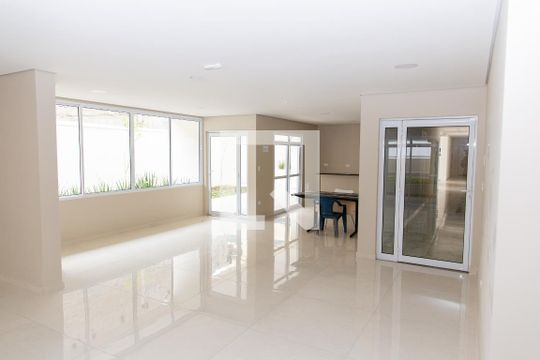 Hall social de apartamento para alugar com 2 quartos, 45m² em Centro, Diadema