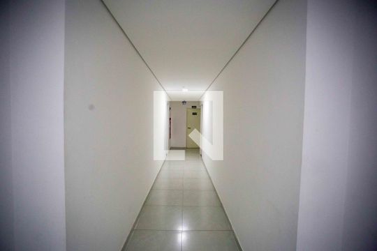 Hall de entrada de apartamento para alugar com 2 quartos, 45m² em Centro, Diadema