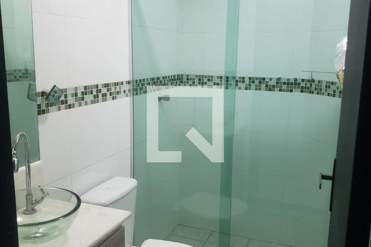 Banheiro de casa à venda com 3 quartos, 264m² em Jardim Peri, São Paulo