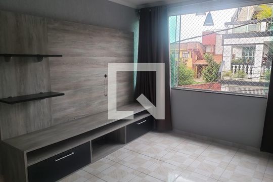 Sala de casa à venda com 3 quartos, 264m² em Jardim Peri, São Paulo