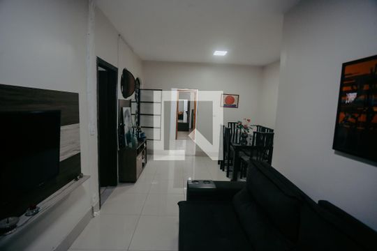 Sala 2 de casa à venda com 7 quartos, 360m² em Padre Eustáquio, Belo Horizonte