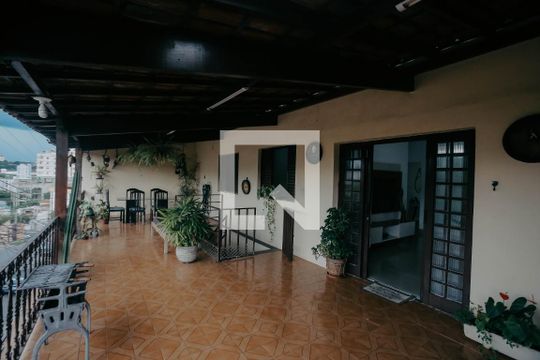 Varanda da Sala de casa à venda com 7 quartos, 360m² em Padre Eustáquio, Belo Horizonte