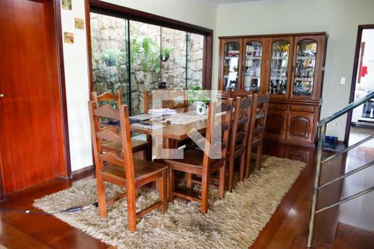 Sala de casa à venda com 4 quartos, 263m² em Adalgisa, Osasco