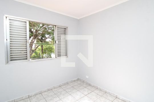 Quarto 2 de apartamento para alugar com 2 quartos, 70m² em Vila Sabrina, São Paulo