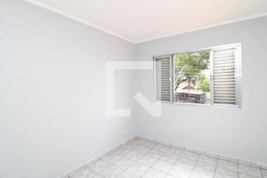 Quarto 2 de apartamento para alugar com 2 quartos, 70m² em Vila Sabrina, São Paulo