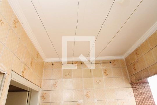 Área de Serviço de apartamento para alugar com 2 quartos, 70m² em Vila Sabrina, São Paulo