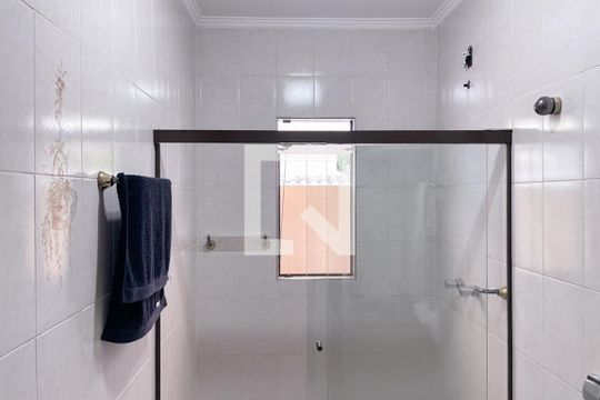 Banheiro Social de casa à venda com 3 quartos, 165m² em Vila Dusi, São Bernardo do Campo