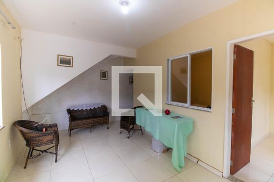 Casa para alugar com 2 quartos, 200m² em Piratininga, Niterói
