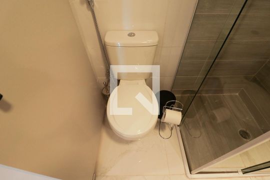 Studio/Banheiro de kitnet/studio para alugar com 0 quarto, 29m² em Tucuruvi, São Paulo
