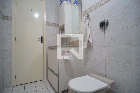 Banheiro de casa para alugar com 1 quarto, 200m² em Operário, Novo Hamburgo