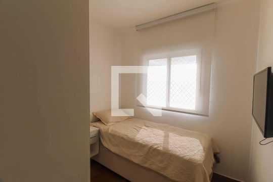 Quarto 1 de apartamento para alugar com 2 quartos, 40m² em Vila California, São Paulo
