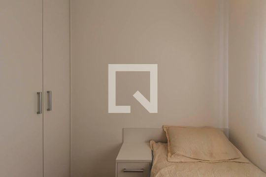 Quarto 1 de apartamento para alugar com 2 quartos, 40m² em Vila California, São Paulo