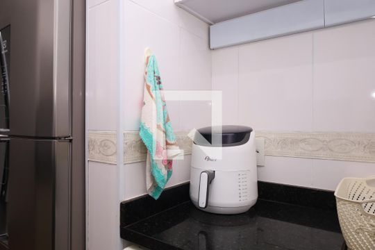 Cozinha de apartamento à venda com 2 quartos, 47m² em Vila Monte Santo, São Paulo
