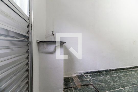 Área de Serviço de casa para alugar com 1 quarto, 50m² em Jardim Audir, Barueri
