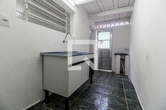 Cozinha de casa para alugar com 1 quarto, 50m² em Jardim Audir, Barueri