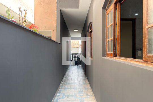 Quintal de casa para alugar com 1 quarto, 200m² em Jardim Thelma, São Bernardo do Campo