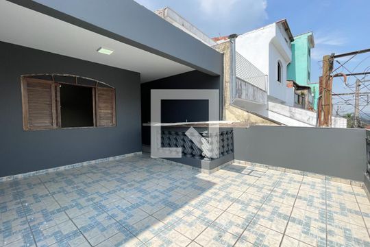 Sacada de casa para alugar com 1 quarto, 200m² em Jardim Thelma, São Bernardo do Campo