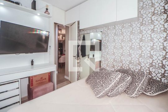 Quarto 1 de apartamento à venda com 2 quartos, 51m² em Rubem Berta, Porto Alegre