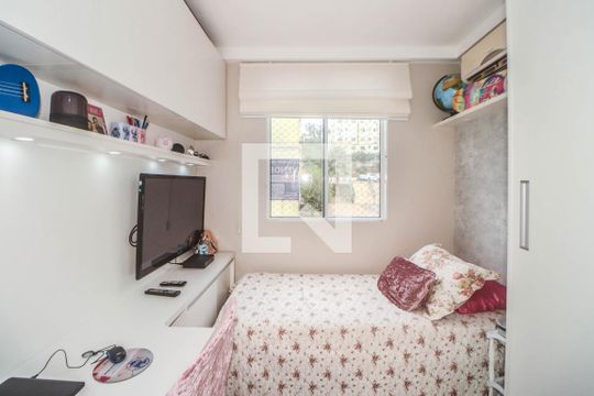 Quarto 2 de apartamento à venda com 2 quartos, 51m² em Rubem Berta, Porto Alegre