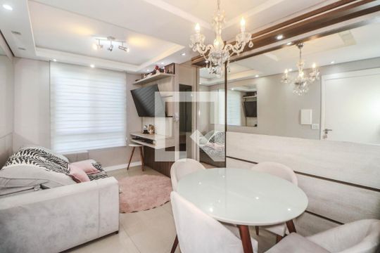 Sala de apartamento à venda com 2 quartos, 51m² em Rubem Berta, Porto Alegre