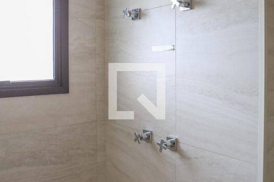 Banheiro da Suíte de apartamento à venda com 3 quartos, 312m² em Perdizes, São Paulo