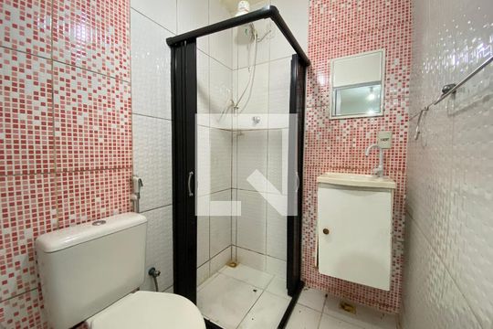 Banheiro de casa para alugar com 1 quarto, 100m² em Higienópolis, Rio de Janeiro
