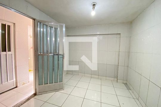 Sala/ quarto de casa para alugar com 1 quarto, 100m² em Higienópolis, Rio de Janeiro