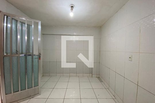 Sala/ quarto de casa para alugar com 1 quarto, 100m² em Higienópolis, Rio de Janeiro