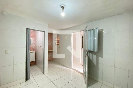 Sala/ quarto de casa para alugar com 1 quarto, 100m² em Higienópolis, Rio de Janeiro