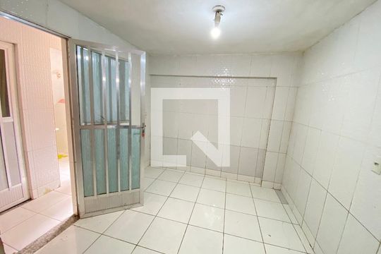 Sala/ quarto de casa para alugar com 1 quarto, 100m² em Higienópolis, Rio de Janeiro