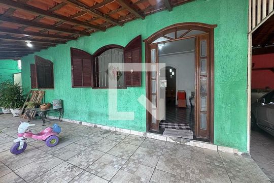 Fachada de casa à venda com 5 quartos, 528m² em Céu Azul, Belo Horizonte