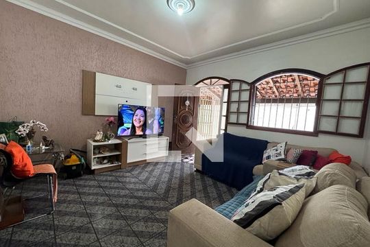 Casa à venda com 5 quartos, 528m² em Céu Azul, Belo Horizonte