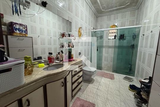 Banheiro Suíte 1 de casa à venda com 5 quartos, 528m² em Céu Azul, Belo Horizonte