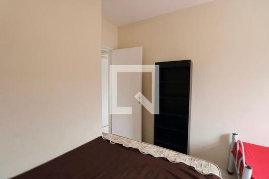 Quarto 2 de apartamento para alugar com 2 quartos, 60m² em Jardim Vitoria, Guarujá