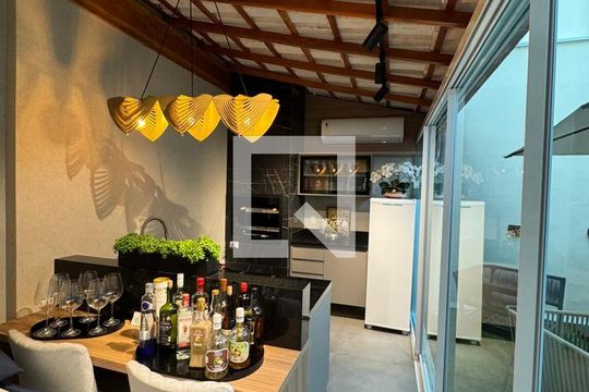 Varanda de casa à venda com 4 quartos, 410m² em Jardim Maia, Guarulhos