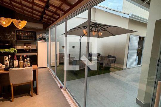 Varanda de casa à venda com 4 quartos, 410m² em Jardim Maia, Guarulhos