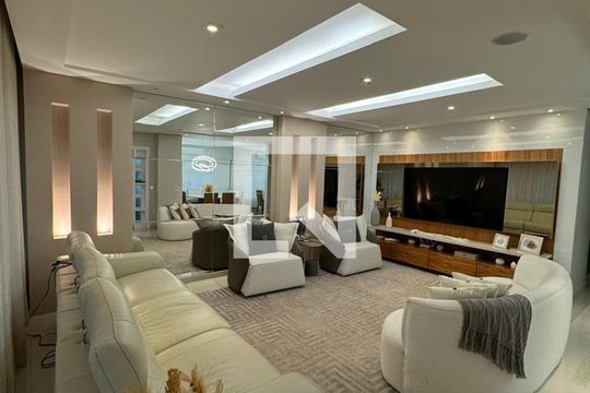 Casa à venda com 4 quartos, 410m² em Jardim Maia, Guarulhos