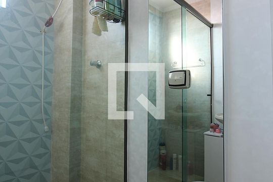 Banheiro Social de apartamento à venda com 2 quartos, 77m² em Baeta Neves, São Bernardo do Campo