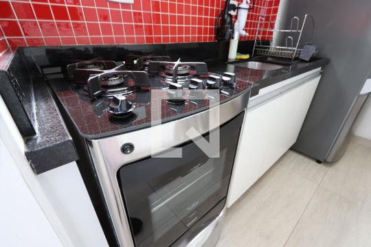 Cozinha de apartamento à venda com 2 quartos, 60m² em Vila Diva (zona Leste), São Paulo