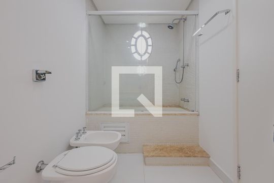 Banheiro da Suíte 2 de apartamento à venda com 4 quartos, 240m² em Cerqueira César, São Paulo