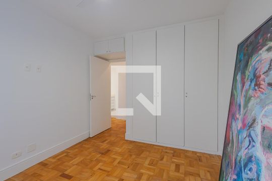 Quarto 1 de apartamento à venda com 4 quartos, 240m² em Cerqueira César, São Paulo